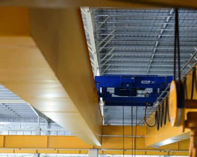 ทำไมโรงงานระดับโลกเลือกลงทุนกับรอกคุณภาพสูง? คำตอบที่มากกว่าแค่ “ความทนทาน”