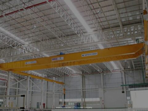 สรุปครบ! เครนโรงงานมีกี่ประเภท? เทียบชัด Overhead vs Gantry Crane เลือกแบบไหนคุ้มค่าที่สุดในปี 2026